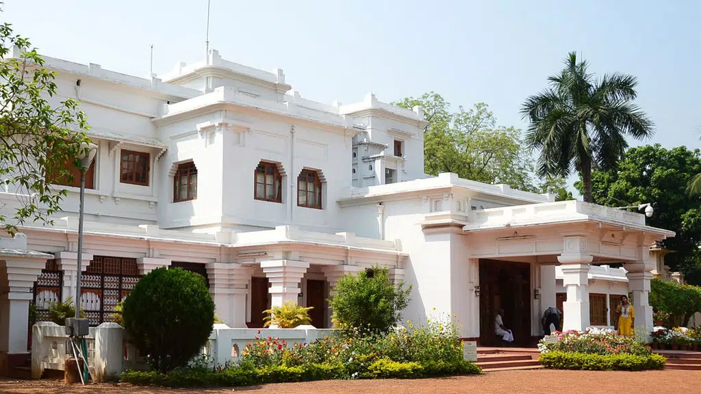 Sarkar Travels