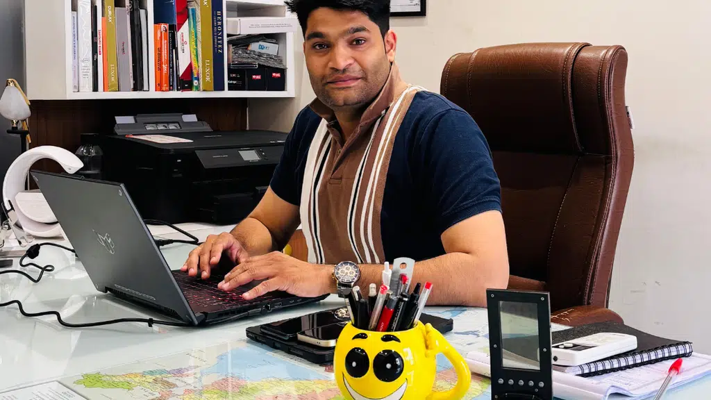 "Vasudhaiva Kutumbakam" Architectural Consultant and Developer