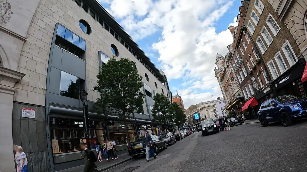 Royal Ballet and Opera gift shop