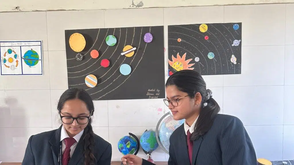 ચિન્મય ઇન્ટરનેશનલ સ્કૂલ - ગુજરાતી માધ્યમ