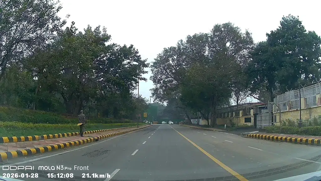सर्विस सेंटर डलहौजी रोड