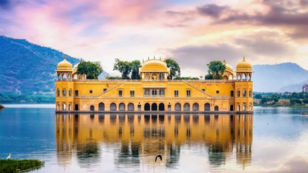 Apple Ramble Tour & Travels | Best Travel Agency