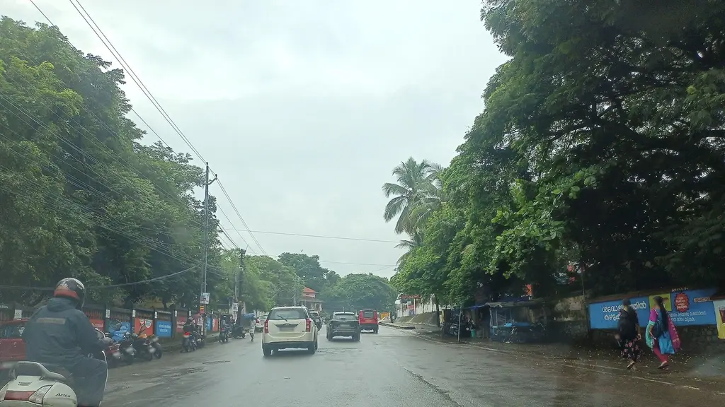 Mariya Tours & Travels Kunnamkulam