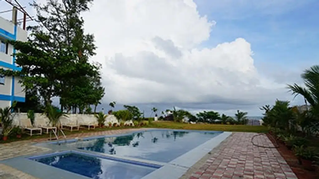 Joe Beach Resort