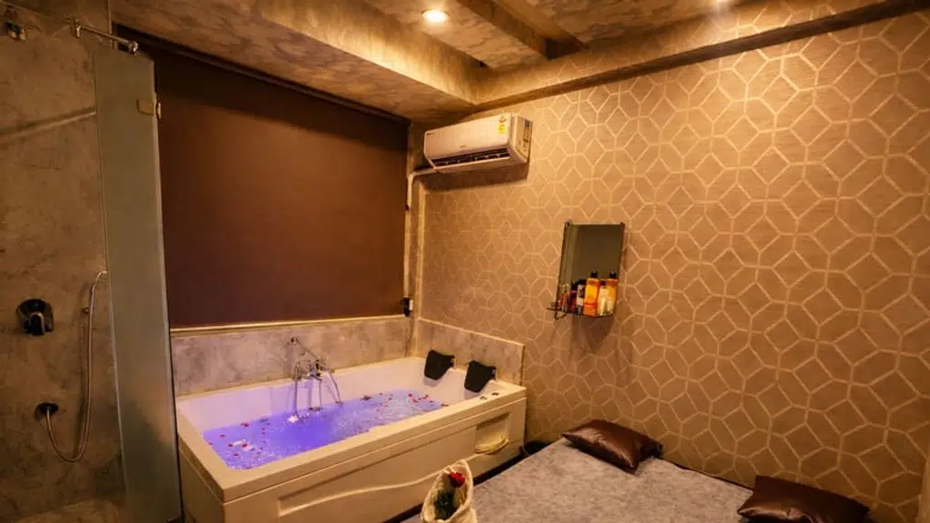 Touch and Shine Unisex Salon and Spa