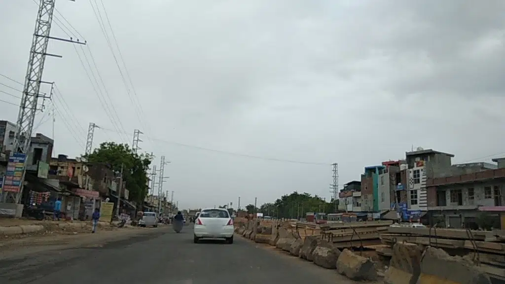 Vijay Roadlines