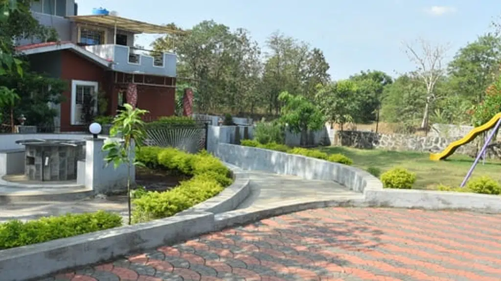 Arnav Villa Farmhouse & Resort