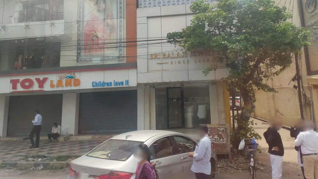 Femina Dupatta Matching Centre