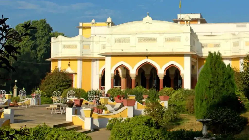 Bhanwar Vilas Palace Hotel