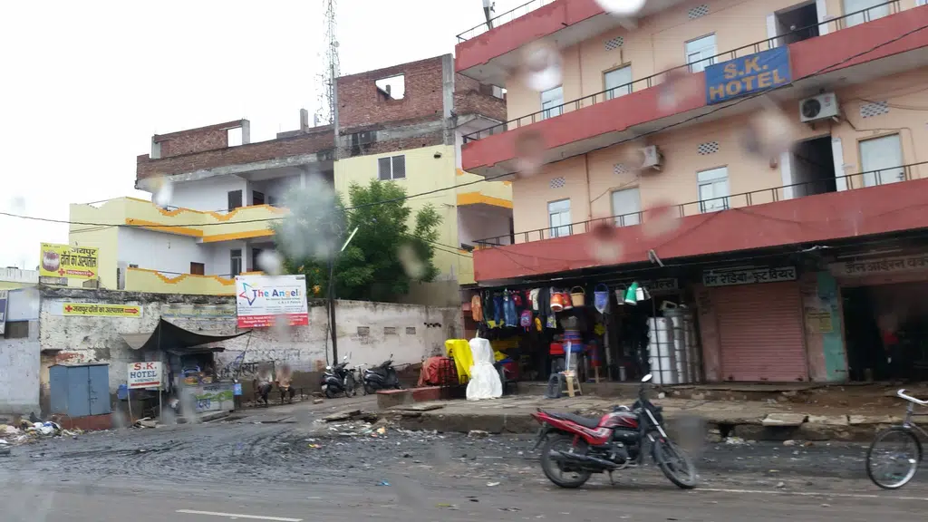 Delhi 6 Restaurant