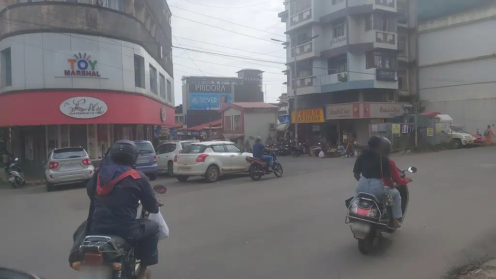 The Raymond shop