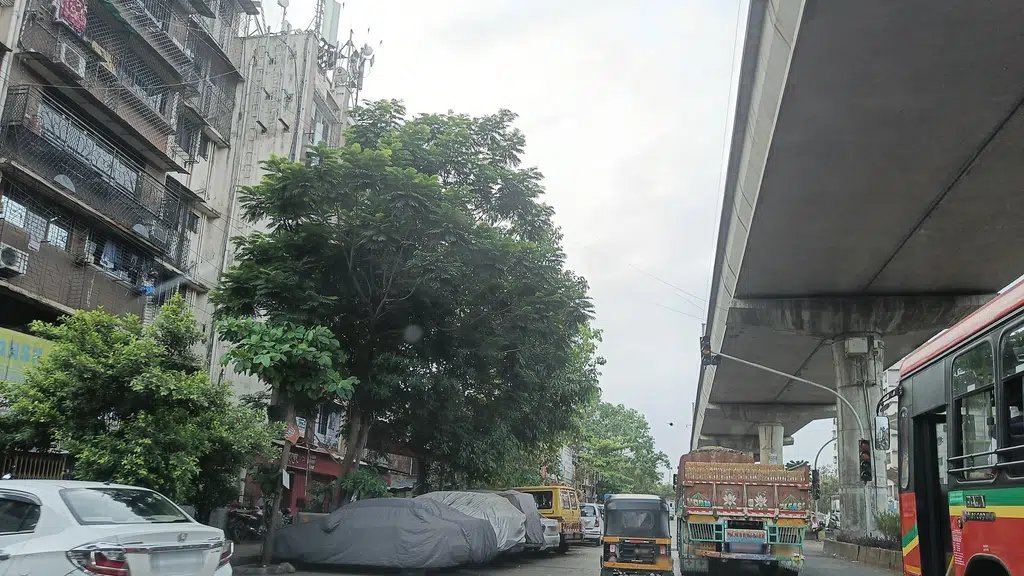 Mallika Restaurant and Bar