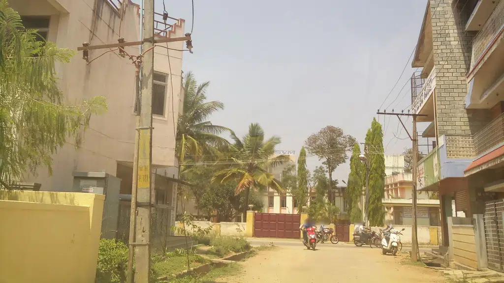 The Scholars' World School