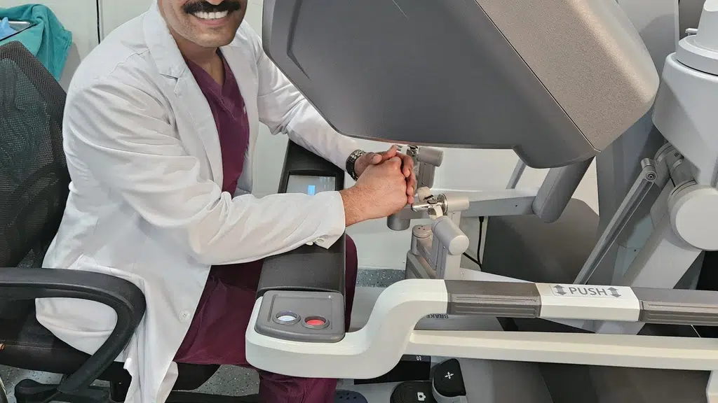 Dr. Abhimanyu Kapoor, Robotic, Laparoscopic, GI Cancer and Bariatric Surgeon