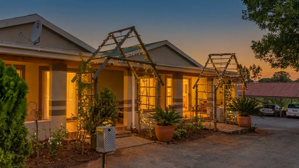 KUSO Guest House