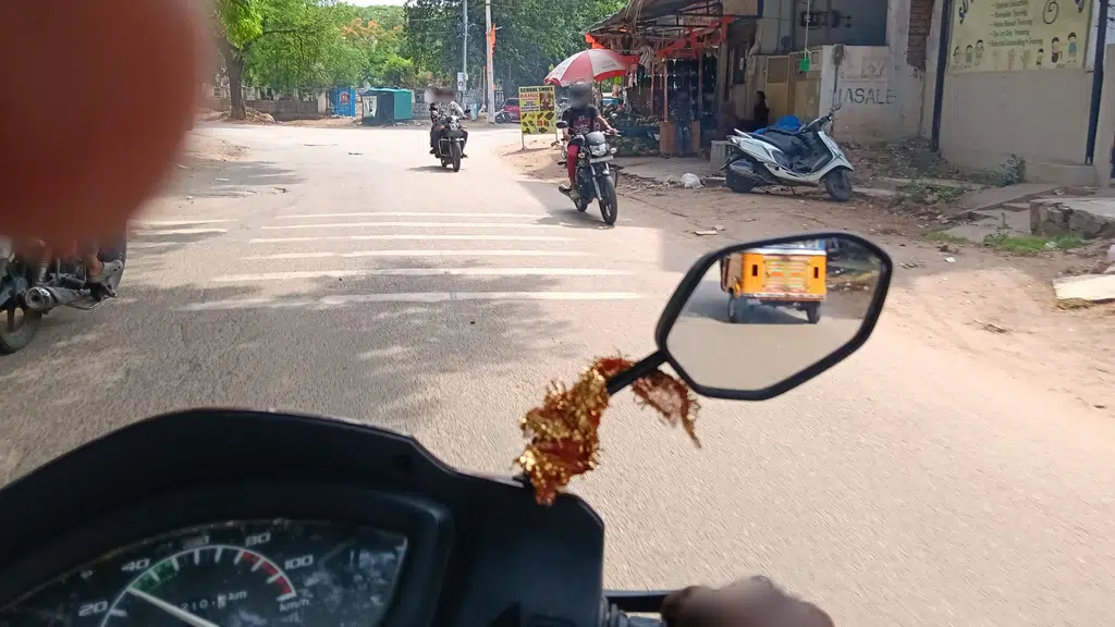 Madhu Travels
