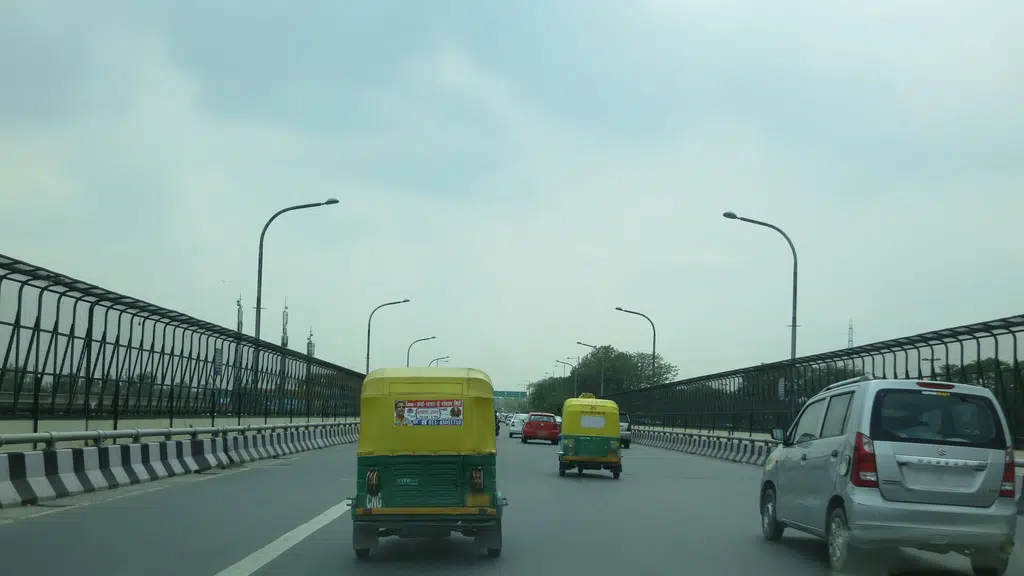 Nizamuddin Bridge