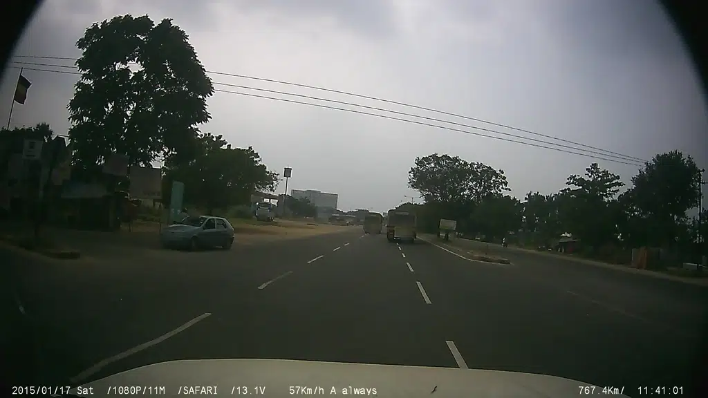 Sri Kandhan Tyres