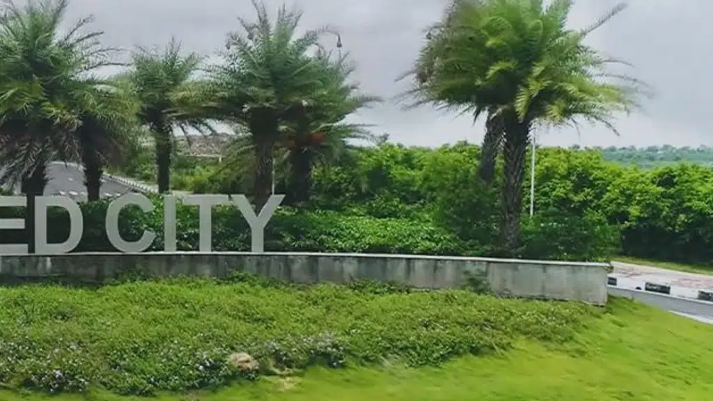 Khed City