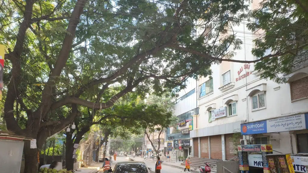 OYO Rooms Kukatpally Housing Board