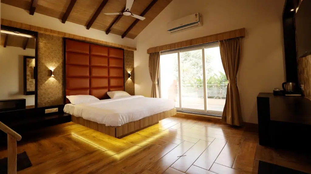 Lotus Hotel & Resort
