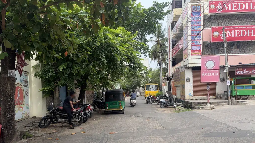 Sri Majety Guravaiah Degree College