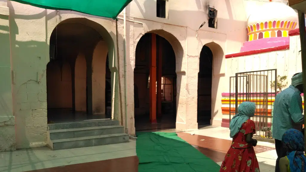 Ambejogai Yogeshwari temple