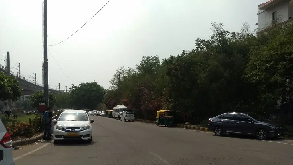 IndiGo Guru Dronacharya Metro Station Gate 1