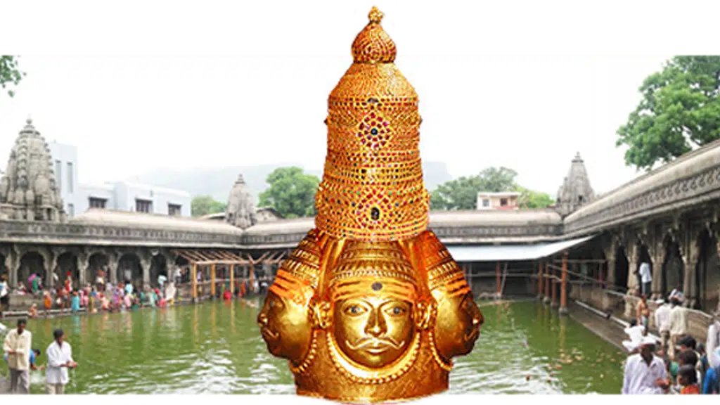 Shri Trayambakeshwar Mandir, Maharashtra.