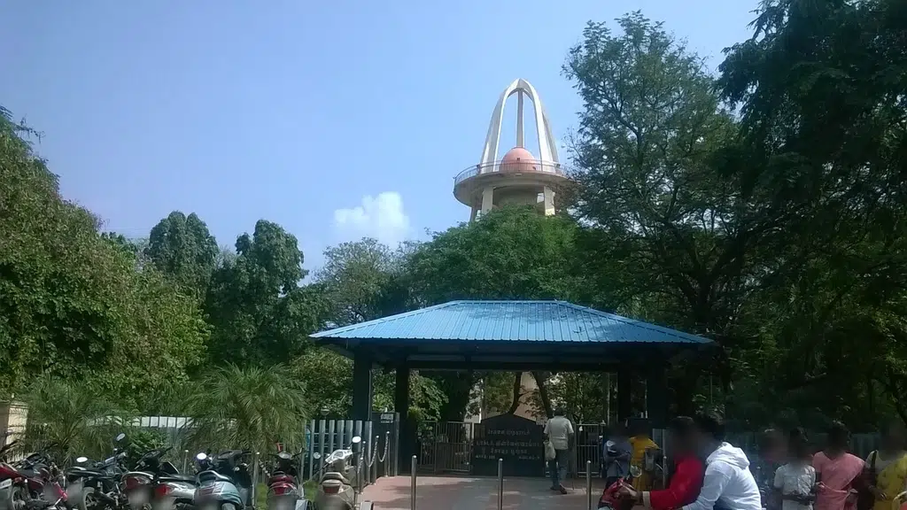 Myot Hospital Parking