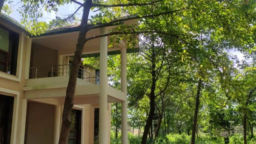Moira Jungle Resort