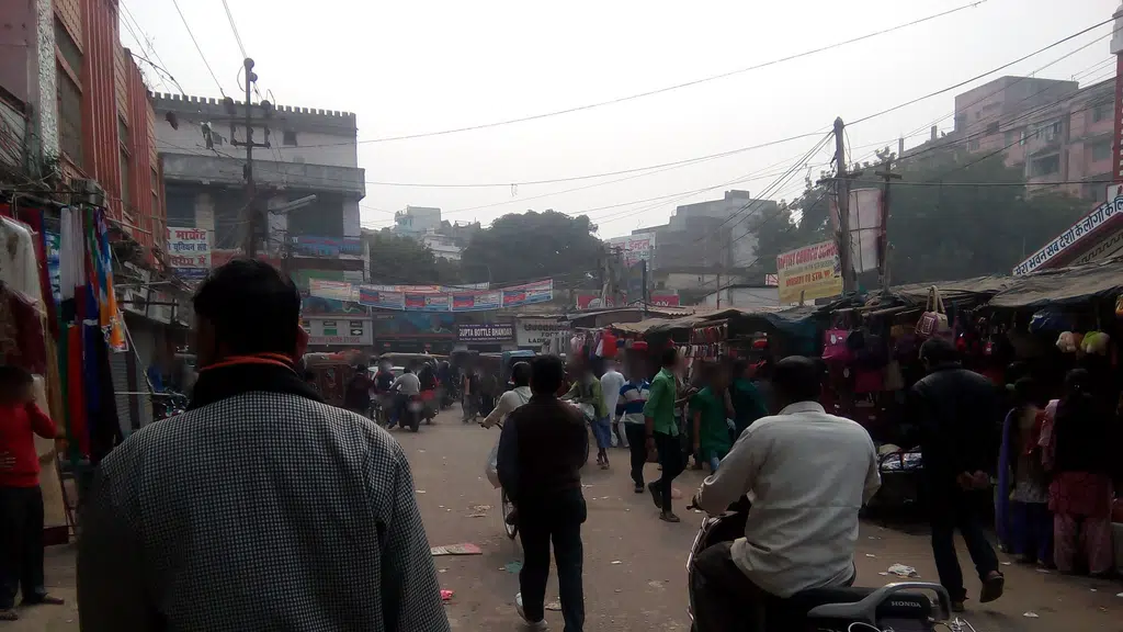 Droupadi Saree Niketan
