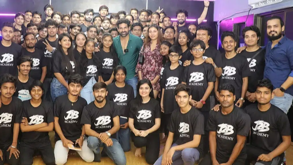 Join To Bollywood