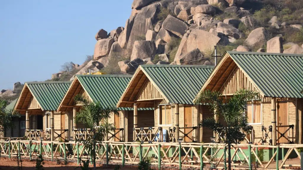Mowgli’s Cafe Hampi & Guest House