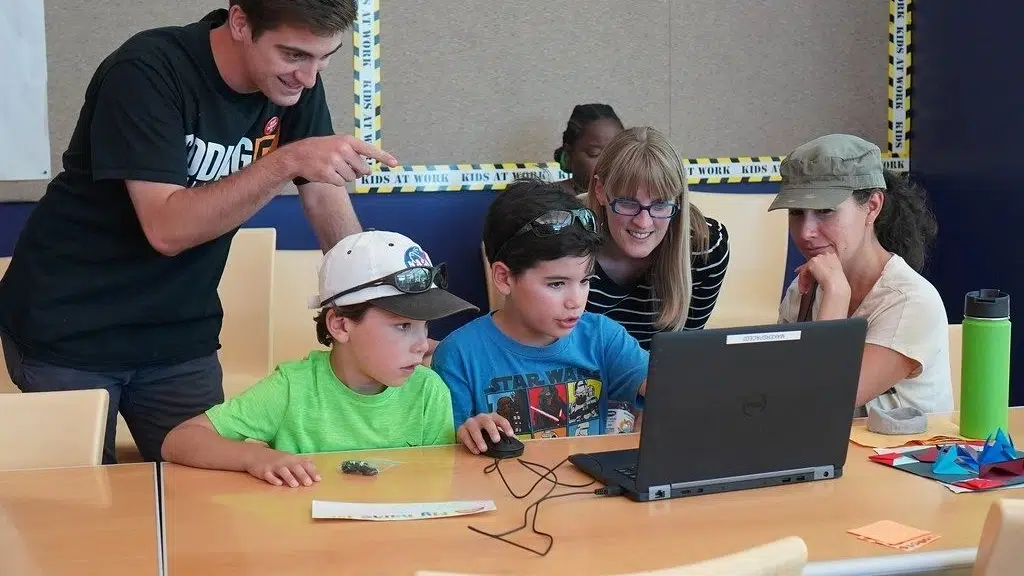 ThinkChild Living Labs