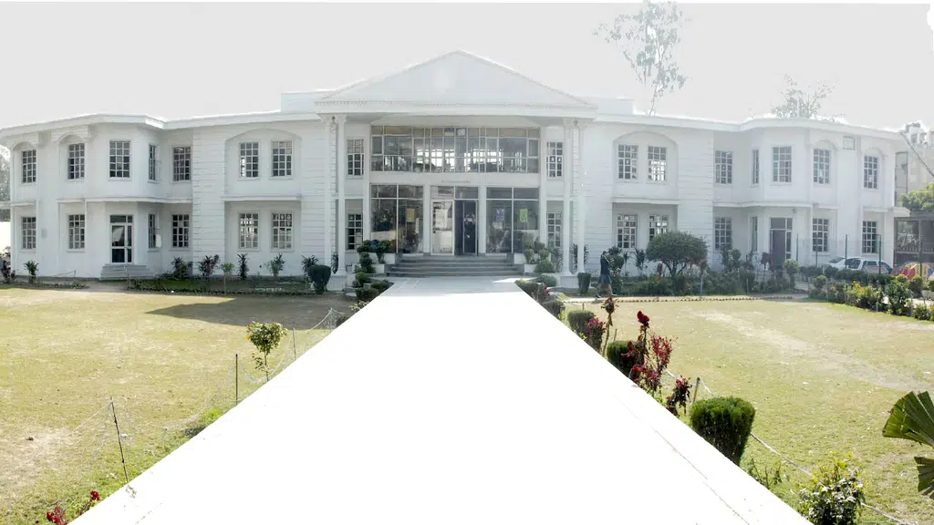 Viaan International School