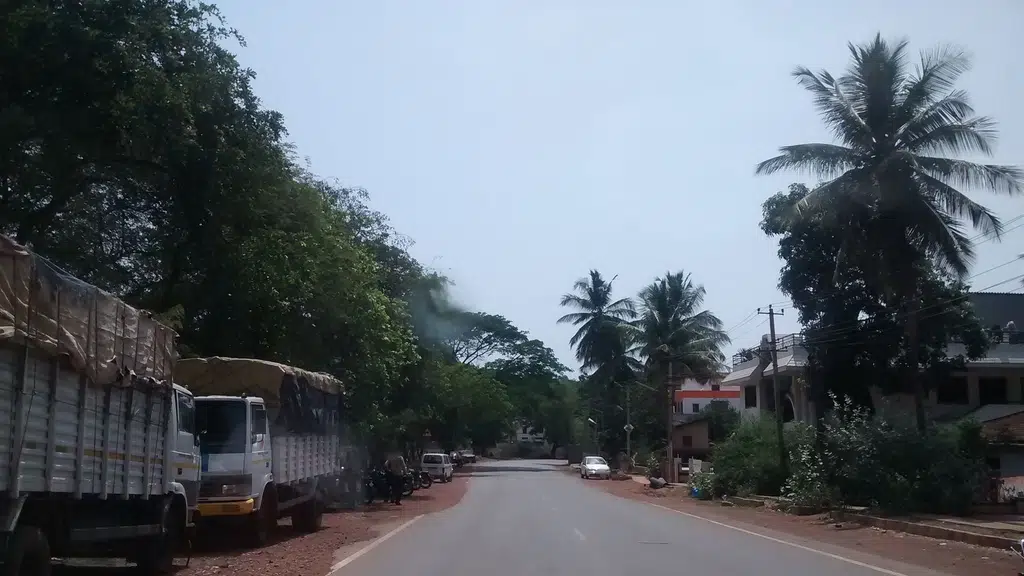 Sadhanakere-Entrance. 1
