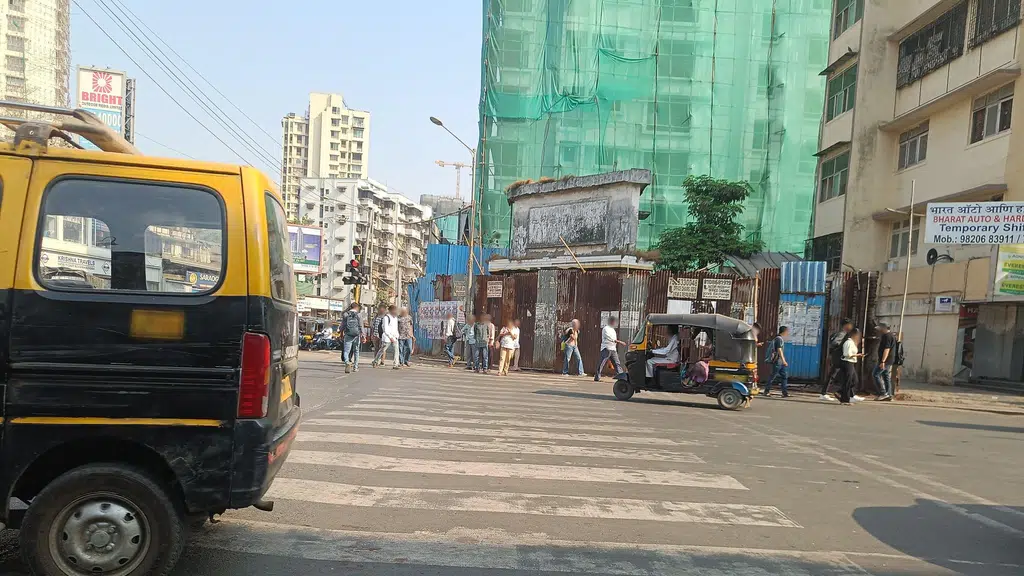 vaishali shopping center