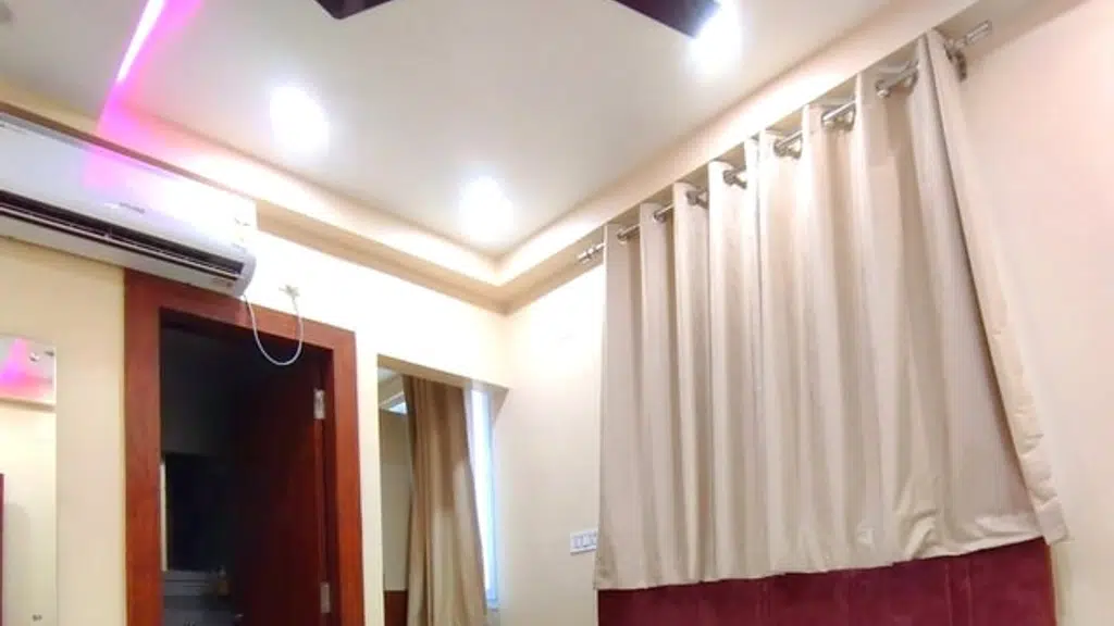 Hotel Royal Radiant - Best Hotel