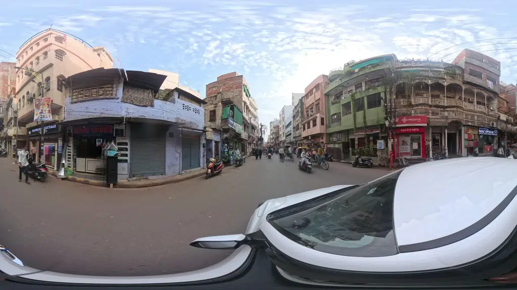 Banaras Weaves - The Saree Shop