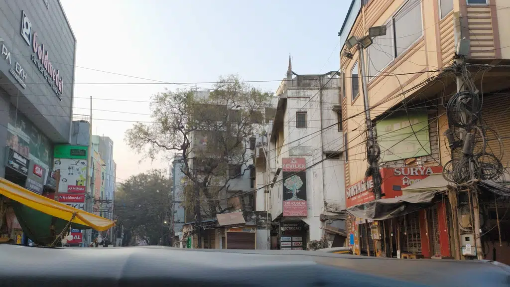Vivek Vardhini College