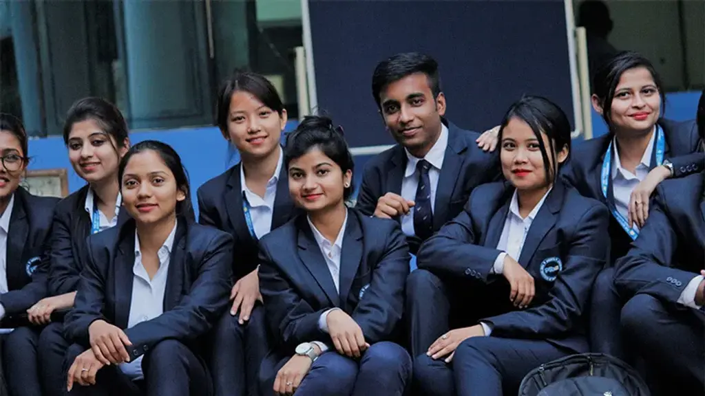 Pinnacle School of Commerce & Management 