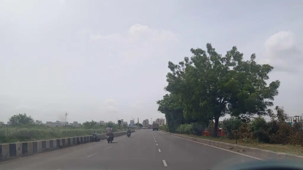 Indrashri Automobiles