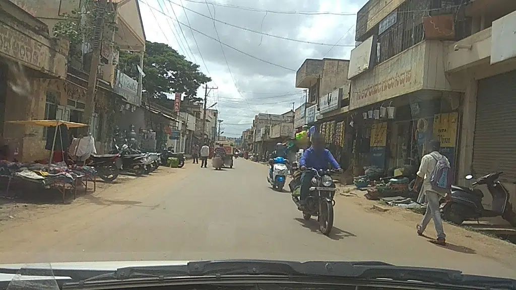 Titan World - Ward No 18, Tumakuru