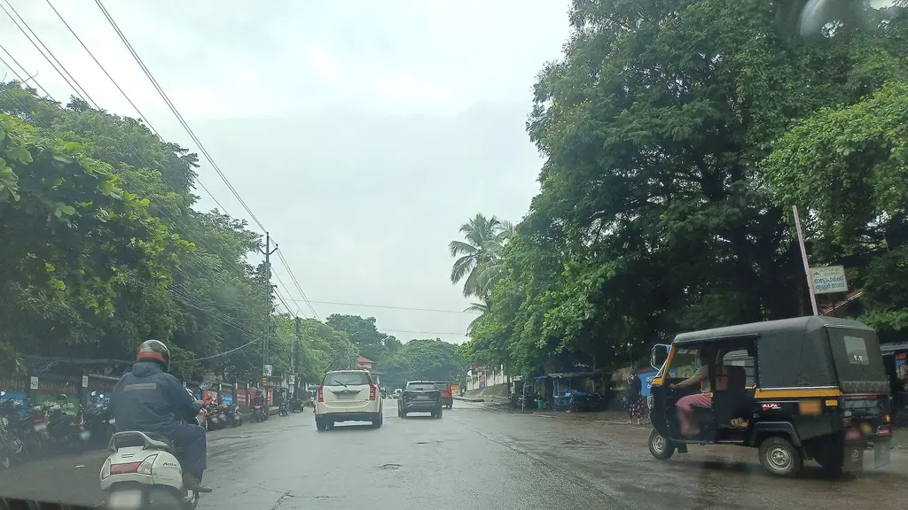 Kunnamkulam Private Bus Station