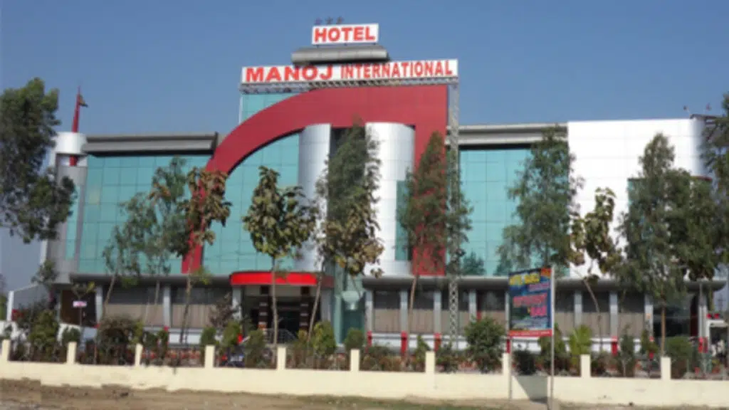 Hotel Manoj International