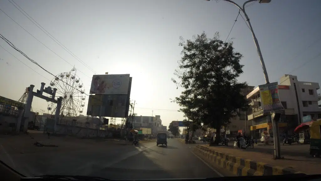 Saregama Mobile A V Road