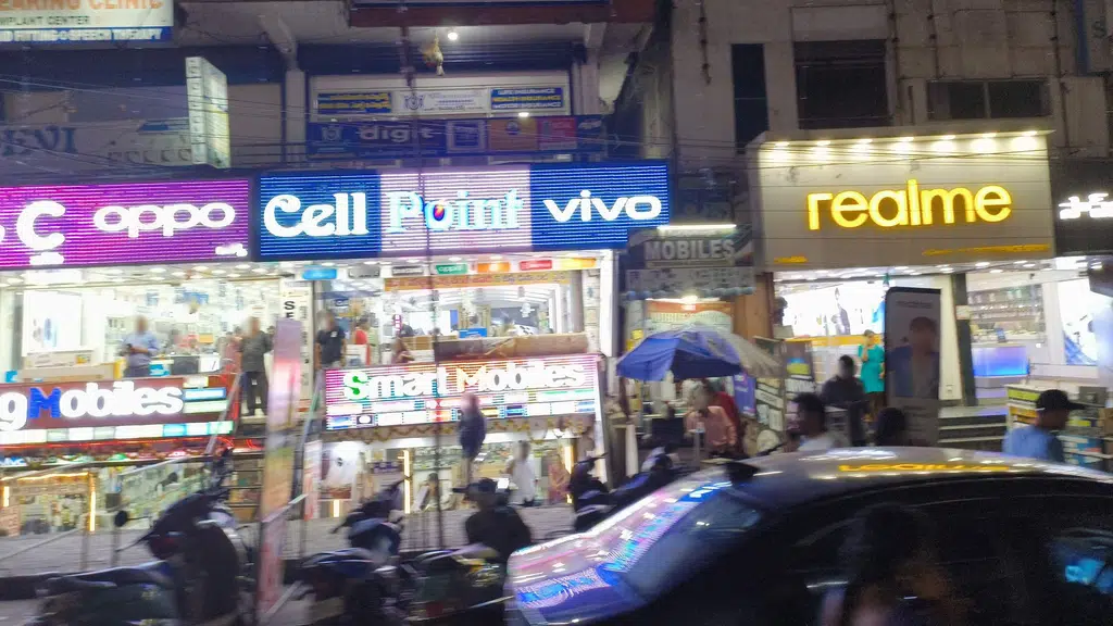 Lot Mobiles