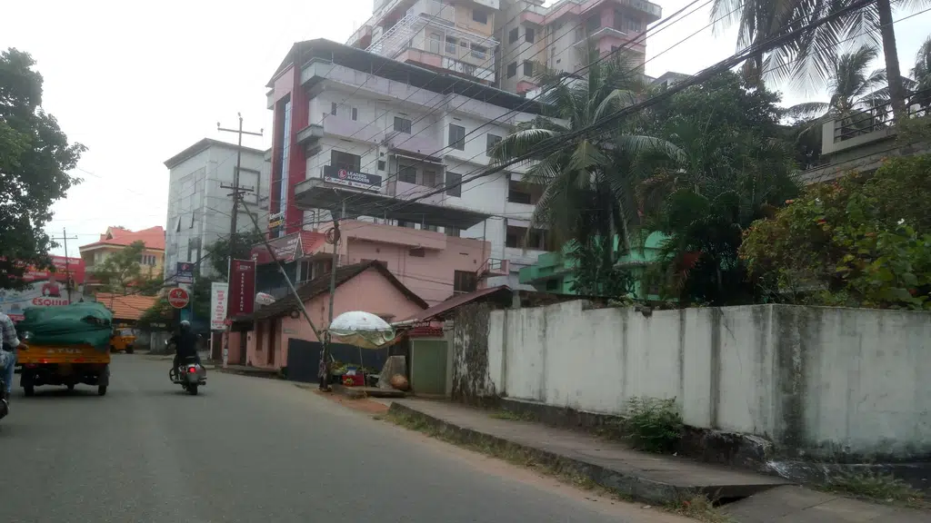 Garuda Health Care Centre