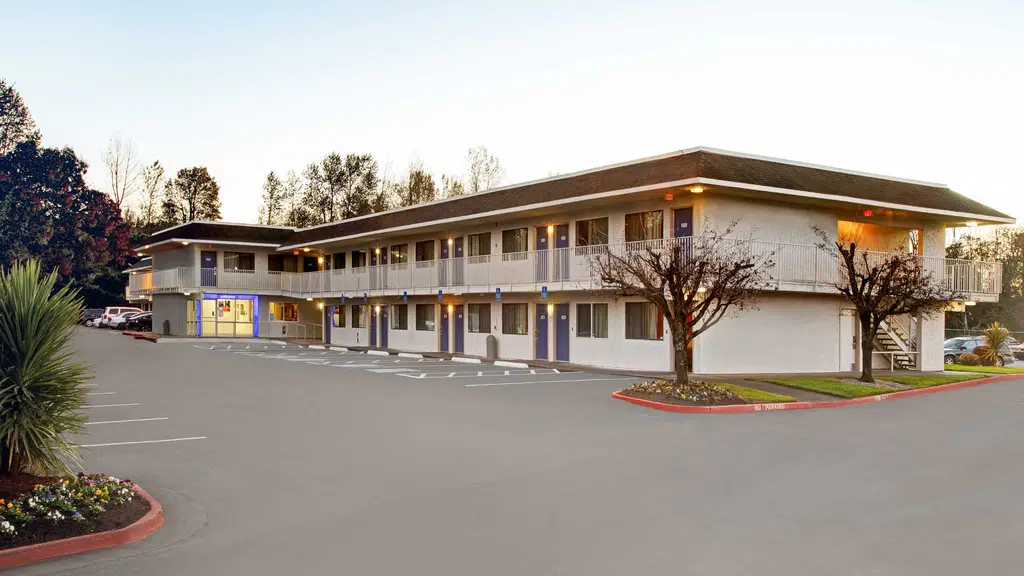 OYO 27043 Kanak Residency